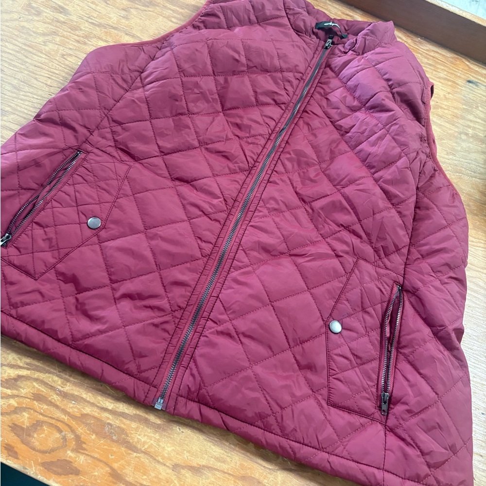 Women’s puffer vest
